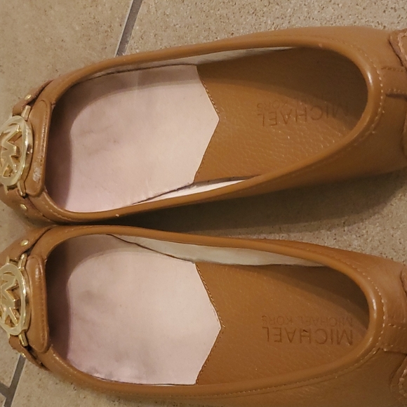 Michael Kors leather shoes - Picture 3 of 3